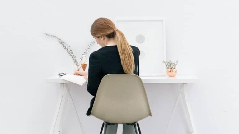 How to Be More Productive in Life in 2022-9 Simple Tips