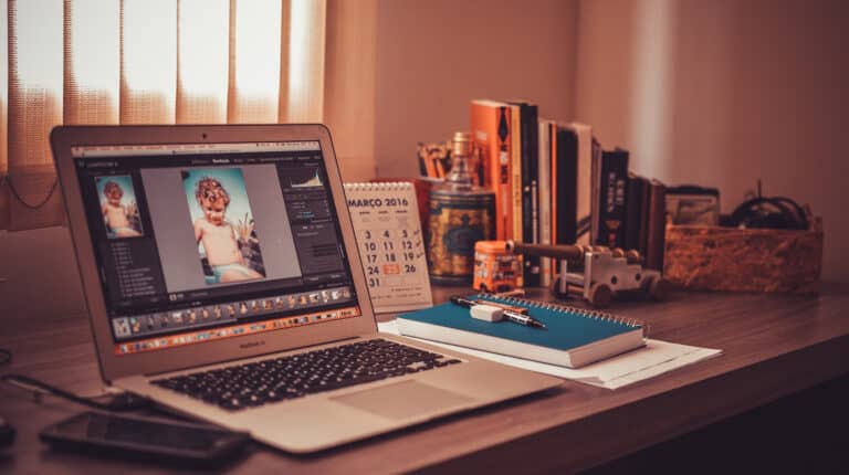 7 Tweaks For Your Home Office to Get More Clients (and make more money!)