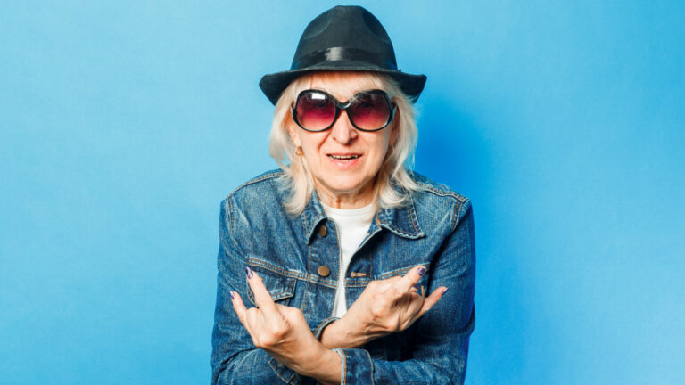 How to Dress Over 50 (and 10 things you should never wear!)