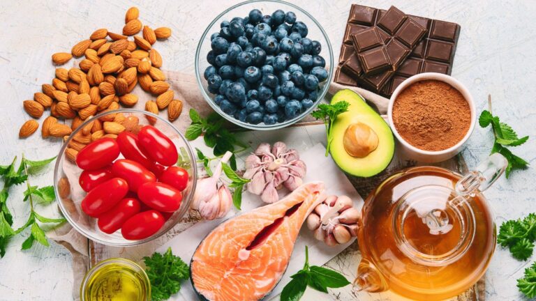 20 Best Anti-Aging Foods You Should Have in Your Kitchen