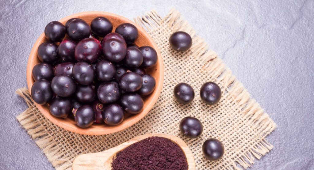 healthiest fruits, bowl of acai berries