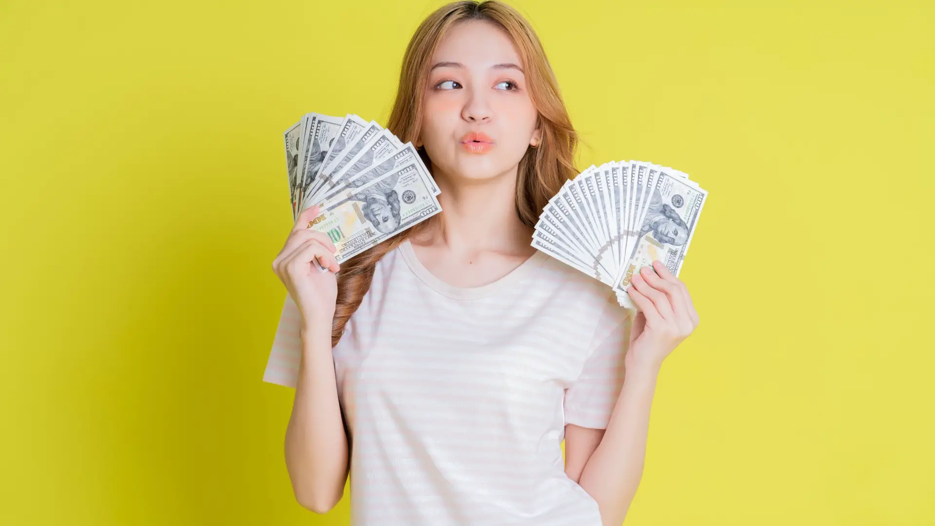 15 Signs Your Partner is Only Using You for Your Money Women Blazing