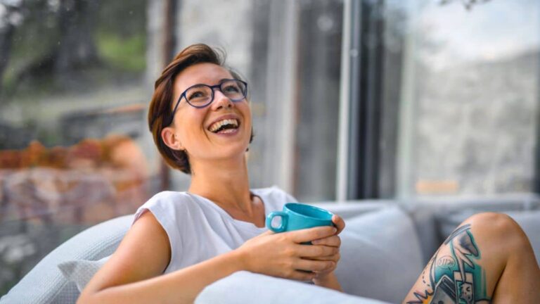 Dump These 10 Things Right Now if You Really Want to Be Happy