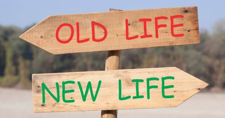 10 Powerful Steps to Begin a New Life Alone No Matter How Old You Are!