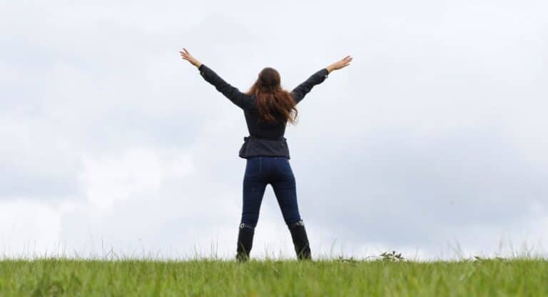 How to Finally Feel Good About Yourself: 12 Ways to Boost Confidence