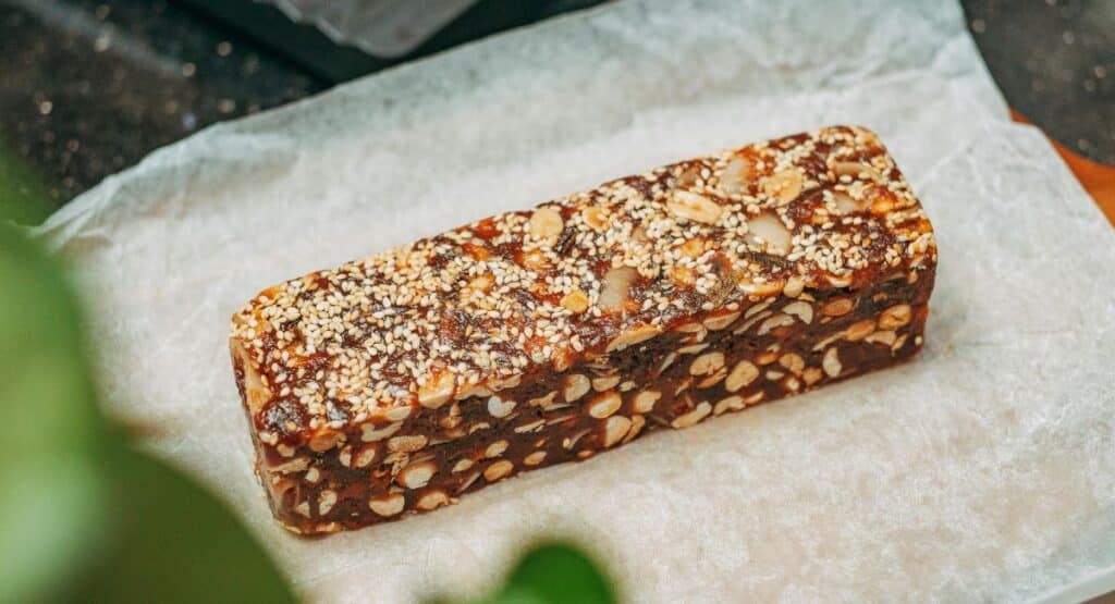 healthy foods that aren't healthy granola bars