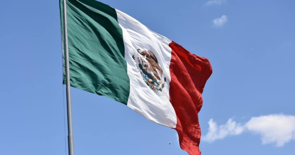 retiring in mexico